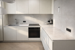 Столешница для кухни из кварцевого агломерата Belenco 4524 La Luna