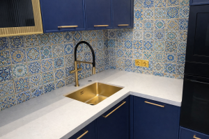 Столешница из кварцевого агломерата Аварус R575 Красная поляна