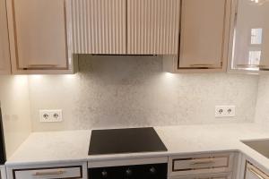 Столешница и фартук из кварцевого агломерата Radianz Alluring AL450