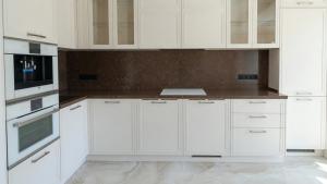 Столешница и фартук для кухни, из кварцевого агломерата Vicostone Dark Emperador BQ-8560