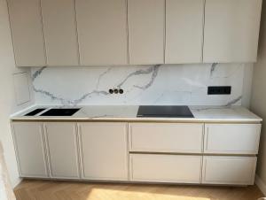 Столешница для кухни, из кварцевого агломерата Aleph Stone А91 Travertino