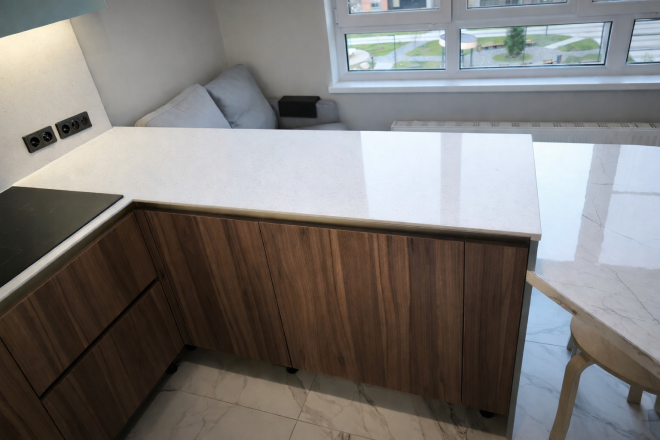 Столешница и фартук для кухни, барная стойка, из кварцевого агломерата Аварус R543 Пик Эльбруса