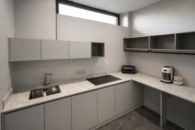 Столешница и фартук для кухни, из кварцевого агломерата Аварус R511 Лёд Байкала