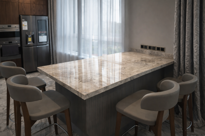 Столешница и фартук для кухни, из крупноформатной керамики Dekton Taga