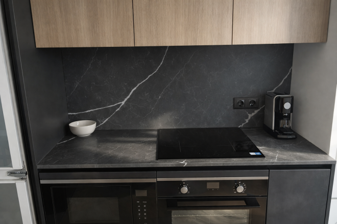 Столешница и фартук для кухни, из кварцевого агломерата Vicostone Cemento (Brushed) BQ8730