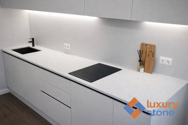 Столешница из кварцевого агломерата Аварус R520 Астраханские пески