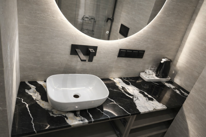 Столешница и фартук для кухни, для ванной, из кварцевого агломерата SmartQuartz Titanium