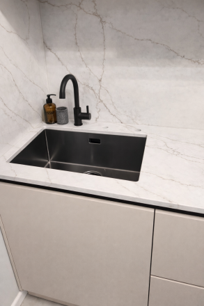 Столешница и фартук для кухни, из кварцевого агломерата Avant 7570 Калакатта Таланс